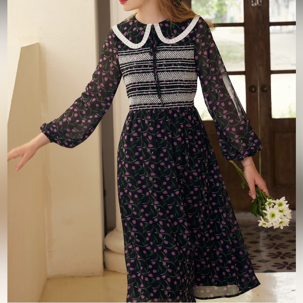 Simple Retro Black Purple Tulip Floral Smocked Midi Dress Peter Pan Collar
S